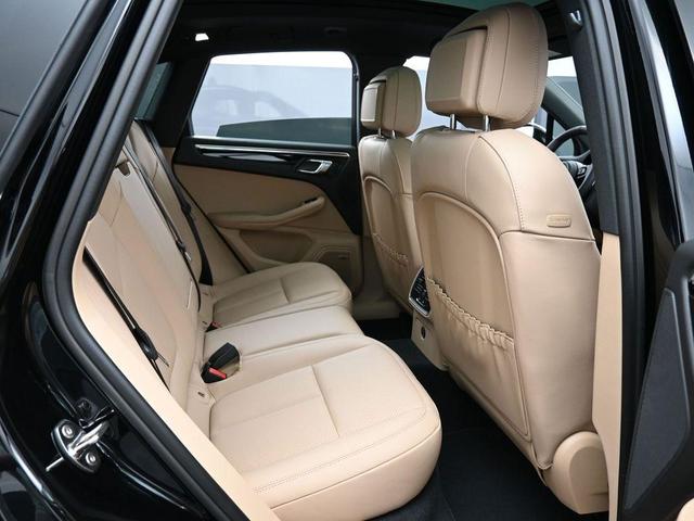 Photo of 2025 Black Porsche Macan