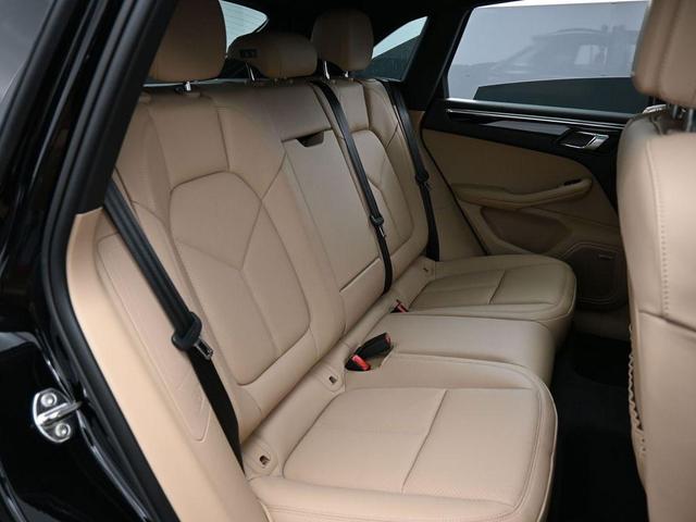 Photo of 2025 Black Porsche Macan