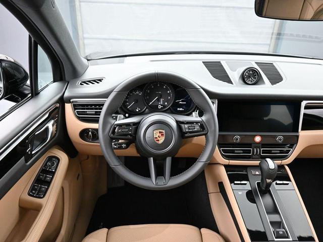 Photo of 2025 Black Porsche Macan