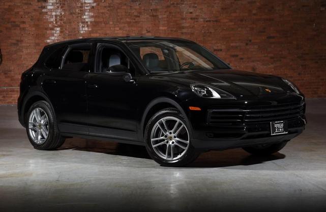 Photo of 2023 Black Porsche Cayenne