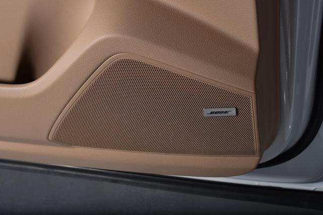 Photo of 2021 Carrara White Metallic Porsche Cayenne