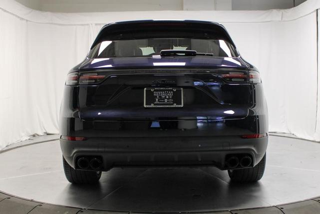 Photo of 2022 Moonlight Blue Metallic Porsche Cayenne