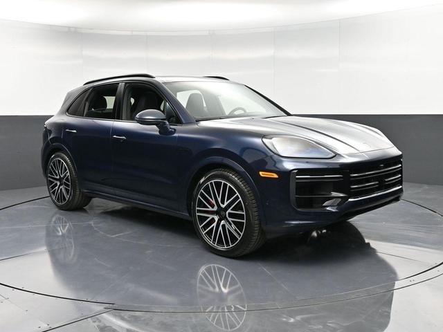 Photo of 2025 Blue Porsche Cayenne