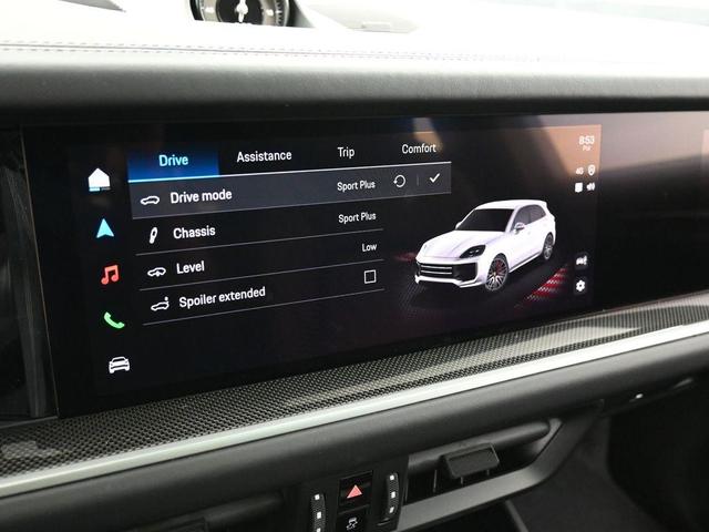 Photo of 2025 Blue Porsche Cayenne