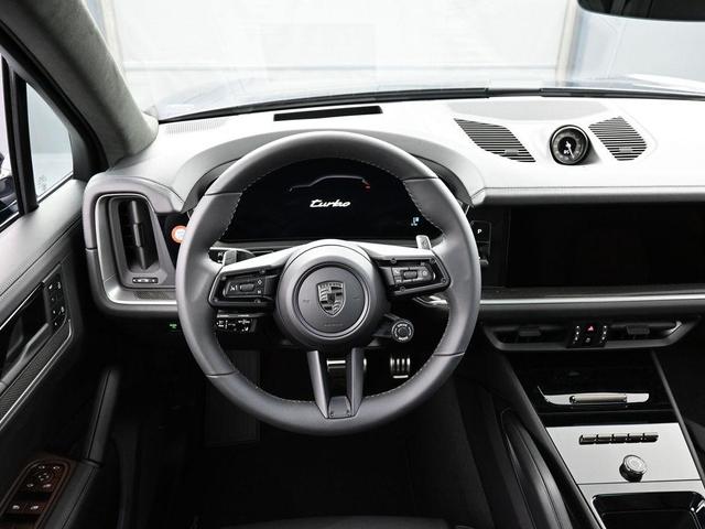 Photo of 2025 Blue Porsche Cayenne