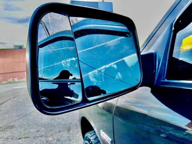 Photo of 2015 Black RAM 1500