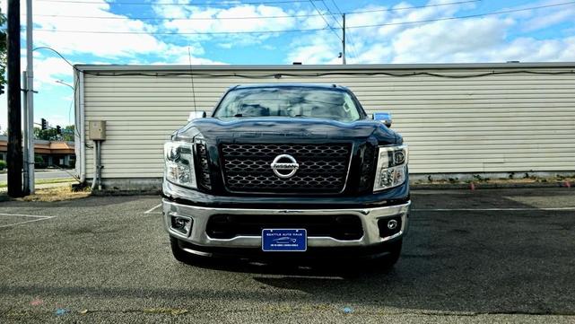 2017 Nissan Titan