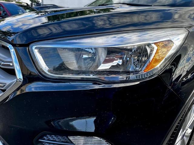 Photo of 2019 Black Ford Escape