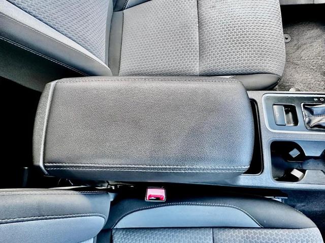 Photo of 2019 Black Ford Escape