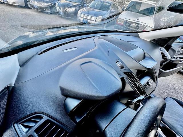 Photo of 2019 Black Ford Escape
