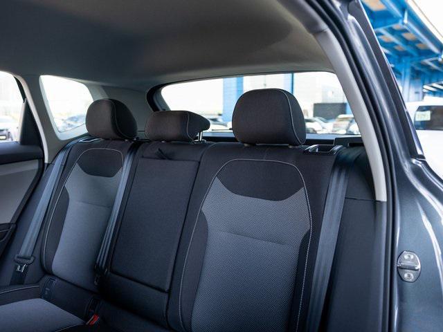 Photo of 2024 Platinum Gray Metallic Volkswagen Taos