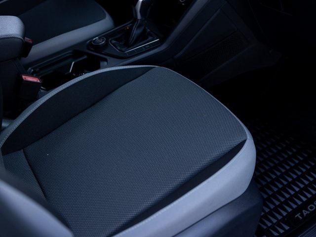 Photo of 2024 Platinum Gray Metallic Volkswagen Taos