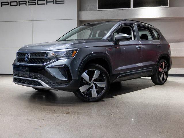 Photo of 2024 Platinum Gray Metallic Volkswagen Taos