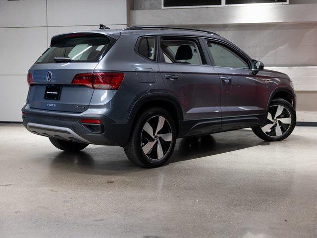 Photo of 2024 Platinum Gray Metallic Volkswagen Taos