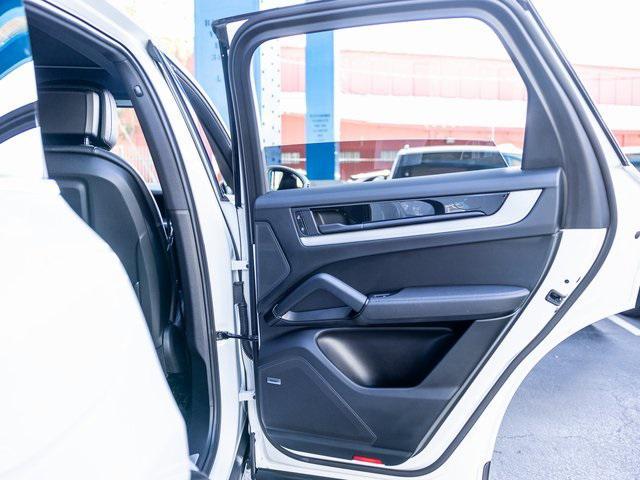 Photo of 2024 White Porsche Cayenne
