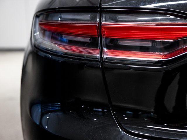 Photo of 2021 Black Porsche Macan
