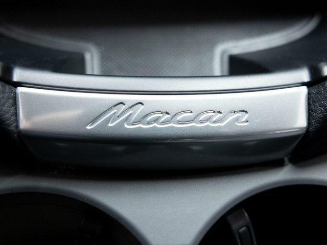 Photo of 2024 White Porsche Macan
