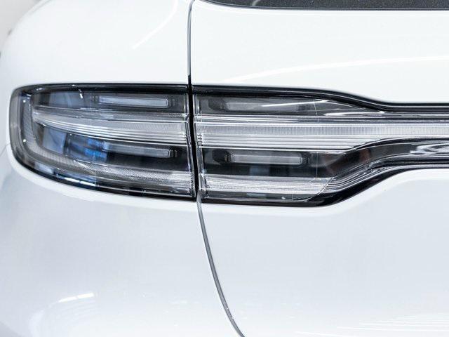 Photo of 2024 White Porsche Macan