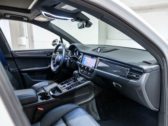 Photo of 2024 White Porsche Macan