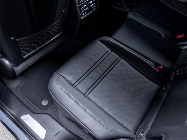 Photo of 2025 Grey Porsche Cayenne