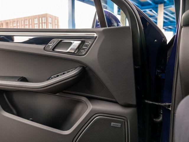 Photo of 2024 Gentian Blue Metallic Porsche Macan