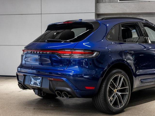Photo of 2024 Gentian Blue Metallic Porsche Macan