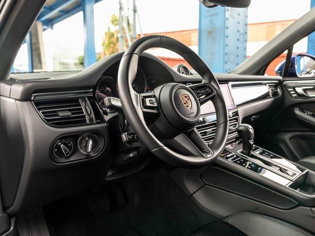 Photo of 2024 Gentian Blue Metallic Porsche Macan