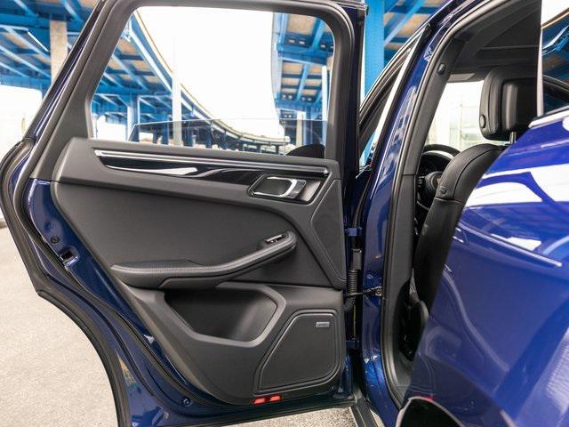 Photo of 2024 Gentian Blue Metallic Porsche Macan