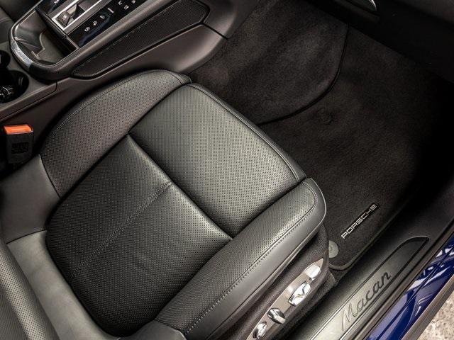 Photo of 2024 Gentian Blue Metallic Porsche Macan