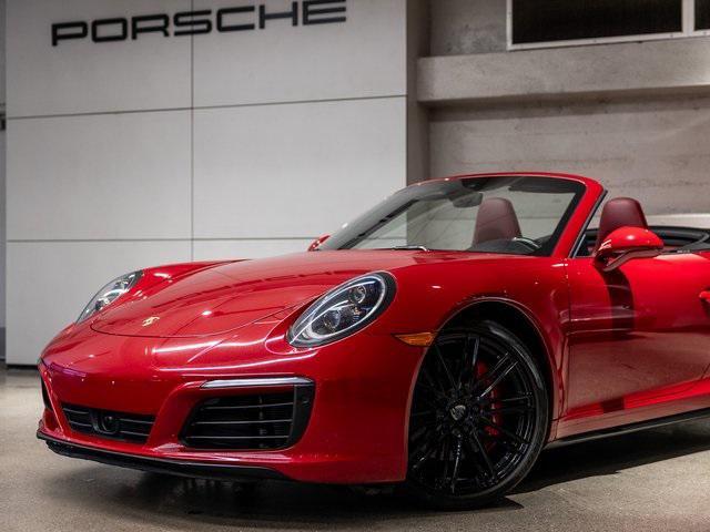 Photo of 2018 Red Porsche 911