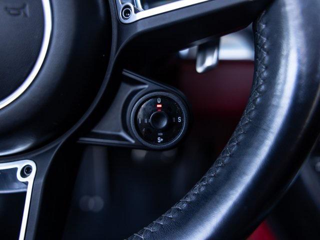 Photo of 2018 Red Porsche 911