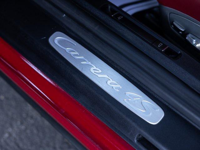 Photo of 2018 Red Porsche 911