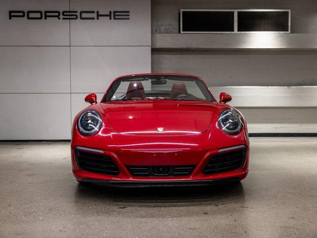 Photo of 2018 Red Porsche 911