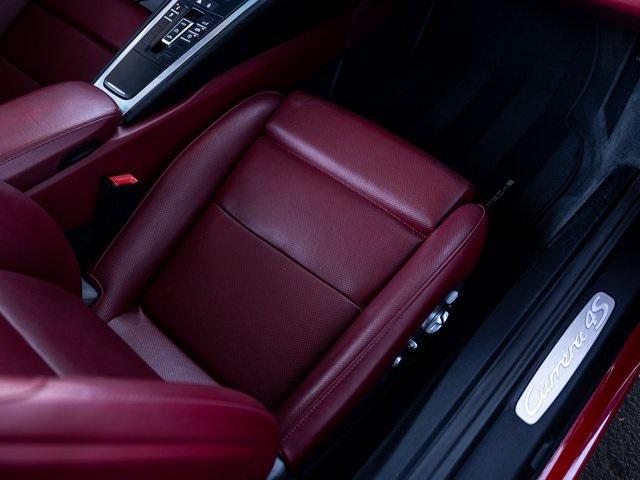 Photo of 2018 Red Porsche 911