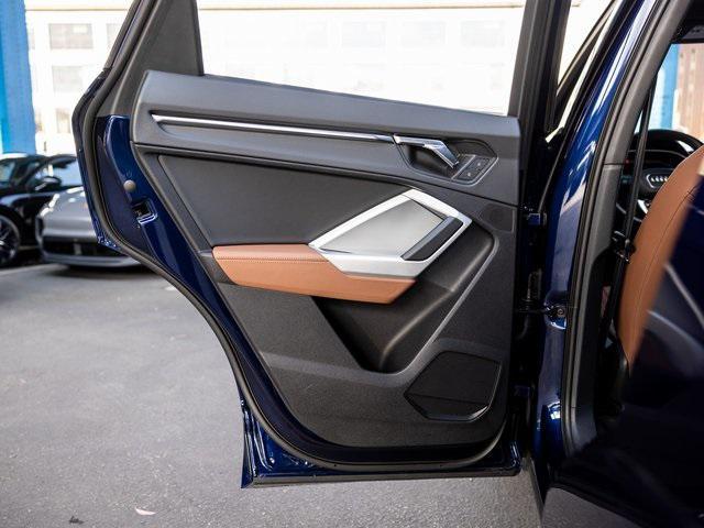 Photo of 2022 Blue Metallic Audi Q3