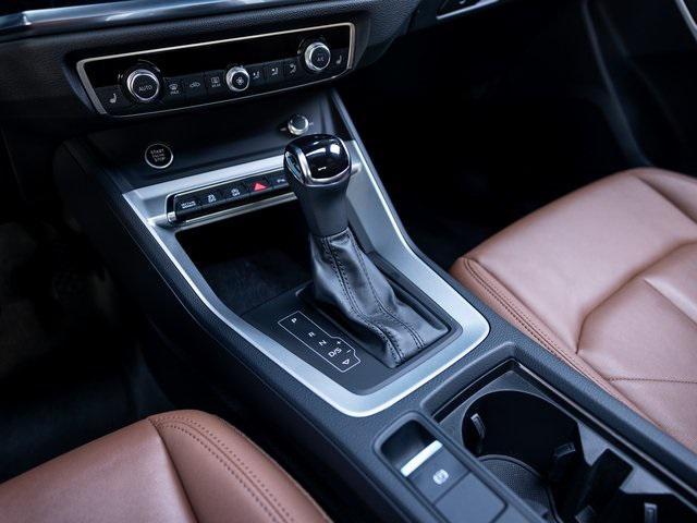 Photo of 2022 Blue Metallic Audi Q3