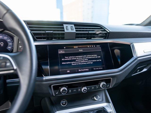 Photo of 2022 Blue Metallic Audi Q3