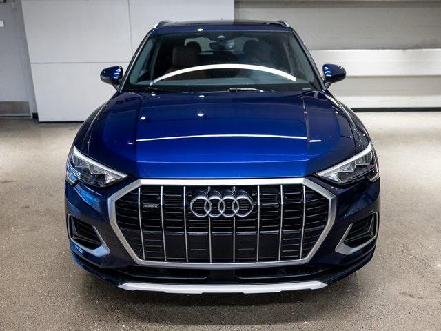 Photo of 2022 Blue Metallic Audi Q3
