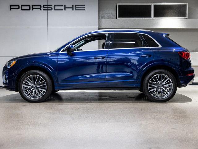 Photo of 2022 Blue Metallic Audi Q3
