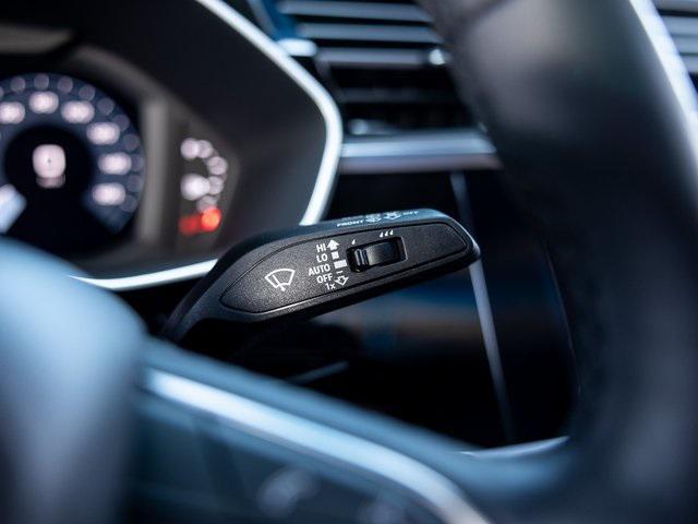 Photo of 2022 Blue Metallic Audi Q3