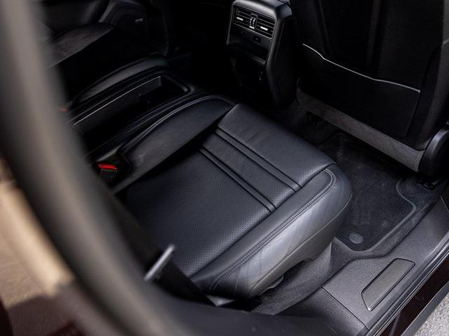Photo of 2022 Black Porsche Cayenne