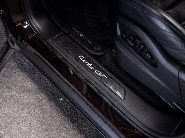 Photo of 2022 Black Porsche Cayenne
