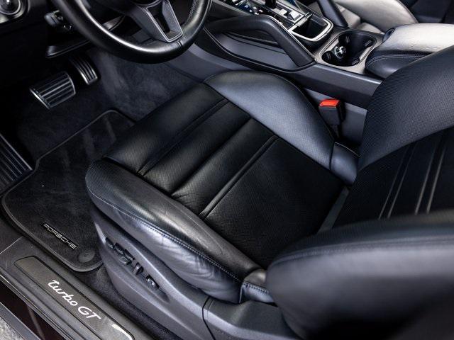 Photo of 2022 Black Porsche Cayenne