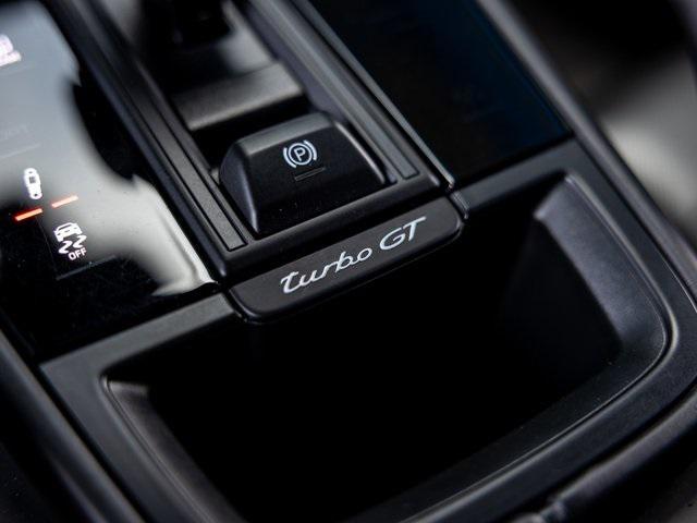 Photo of 2022 Black Porsche Cayenne