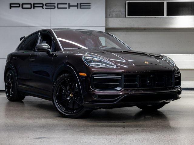 Photo of 2022 Black Porsche Cayenne