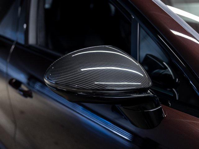 Photo of 2022 Black Porsche Cayenne