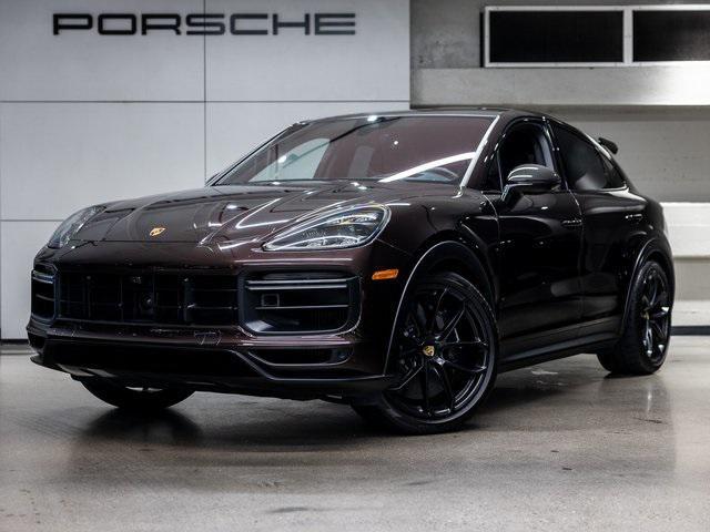 Photo of 2022 Black Porsche Cayenne