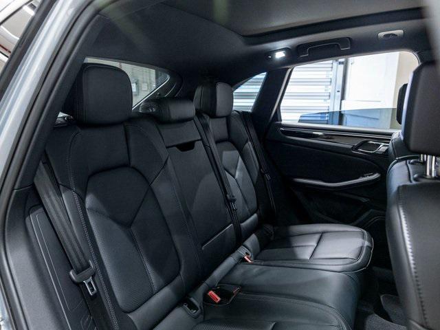 Photo of 2024 Dolomite Silver Metallic Porsche Macan
