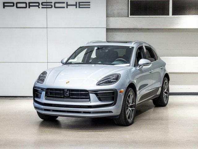 Photo of 2024 Dolomite Silver Metallic Porsche Macan