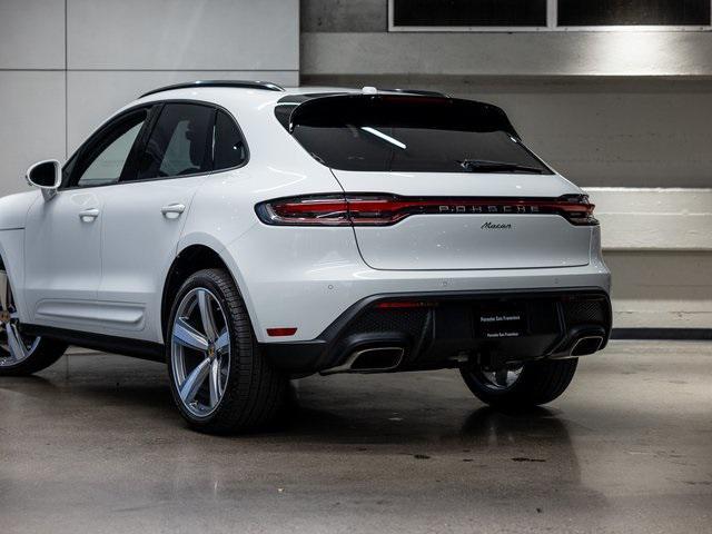 Photo of 2025 White Porsche Macan